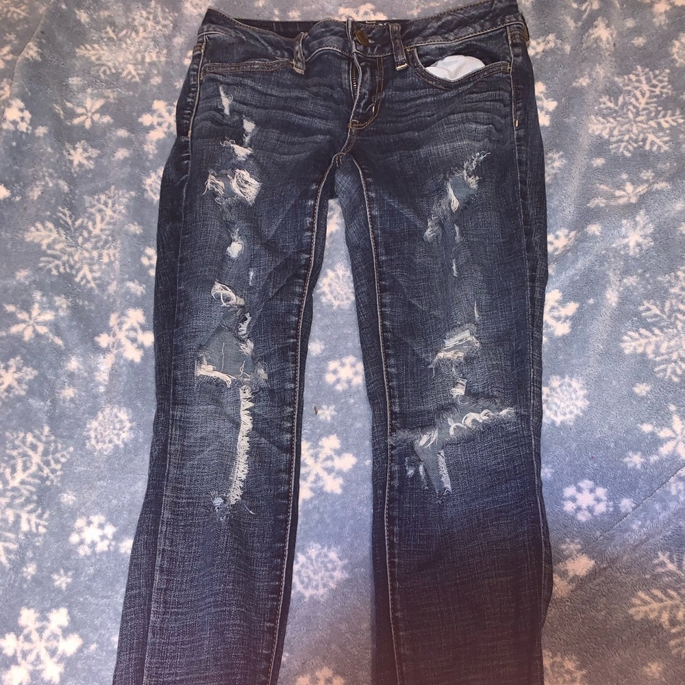 American eagle ripped jeans